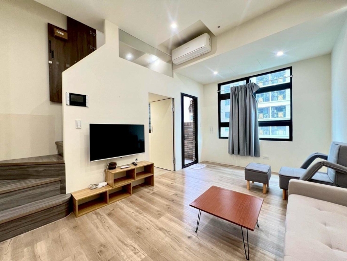 🧡加賴約看🧡電梯一房一廳🧡租屋補助🧡含平面車位🧡含機車位🧡傢俱電全配🧡秒殺物件🧡（第1張）