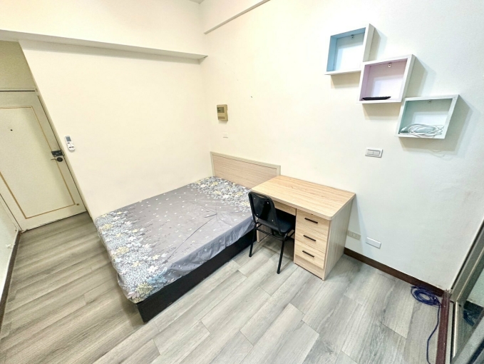 逢甲商圈🩵陽台獨洗曬🩵可貓可租補🩵台水台電💜管理員（第5張）