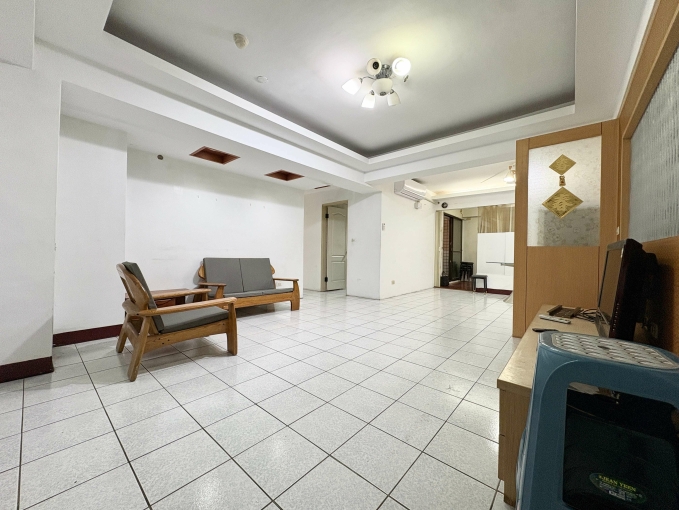 三房二廳🍀家具電可全配🍀租屋補助🍀電梯🍀管理員🍀子母車（第1張）