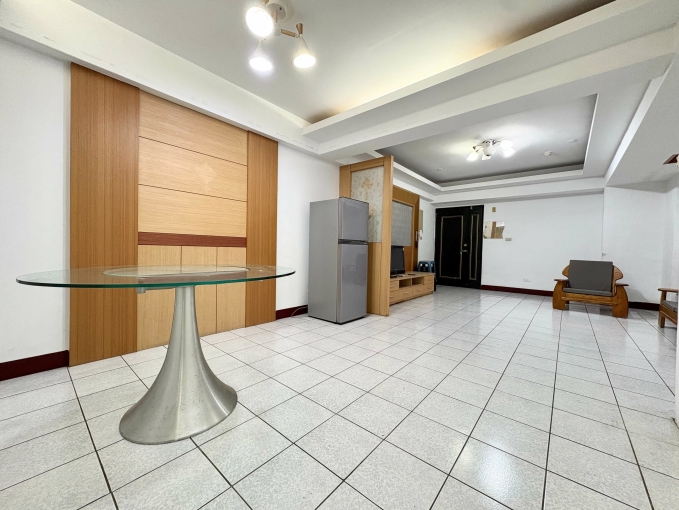 三房二廳🍀家具電可全配🍀租屋補助🍀電梯🍀管理員🍀子母車（第3張）