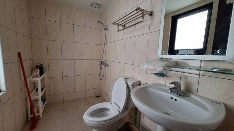 水湳中國醫一獨洗曬全配大套房（第4張）