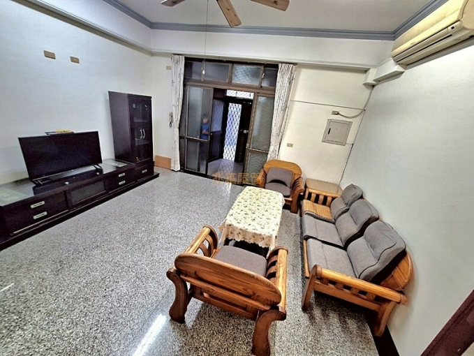 兆基社會住宅🏠西屯中科商圈一樓大兩房有車雙租補（第2張）