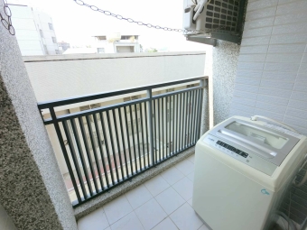 租補+✨很新電梯套房*室內機車位*陽台獨洗曬*採光佳（第8張）