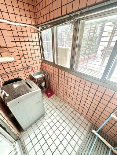 逢甲精選🏆可租補✨台水電💰陽台獨洗曬💎電梯大樓(第3張)