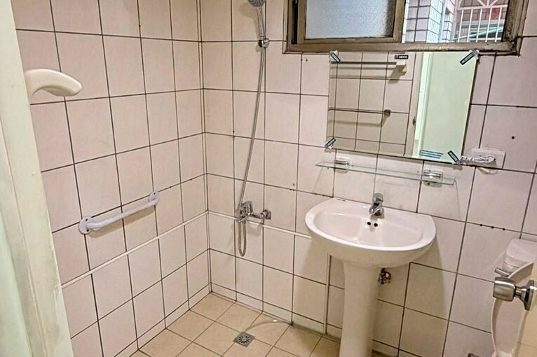 兆基社會住宅🏠近公益路商圈🌟全新整理🌟免仲🉑三租補（第14張）