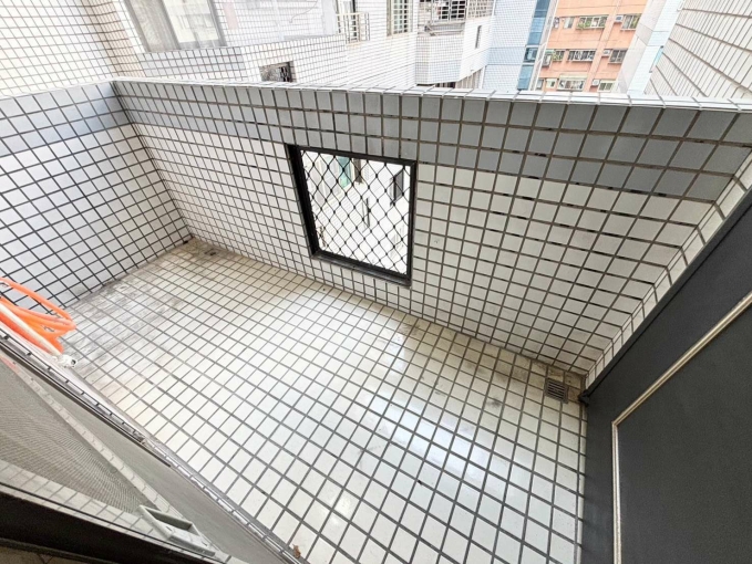 【長億南園】南區三房🌈有車位⭐簡配⭐可租補/戶籍🌳 - Image 3