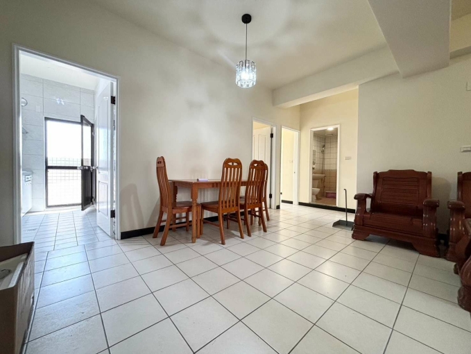 【長億南園】南區三房🌈有車位⭐簡配⭐可租補/戶籍🌳 - Image 4