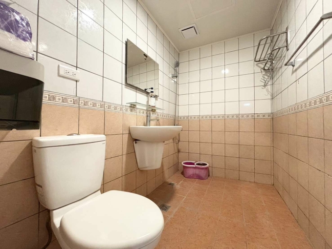 【長億南園】南區三房🌈有車位⭐簡配⭐可租補/戶籍🌳 - Image 8