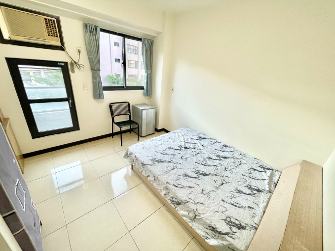 嶺東🎈大空間✨租補 - Image 1