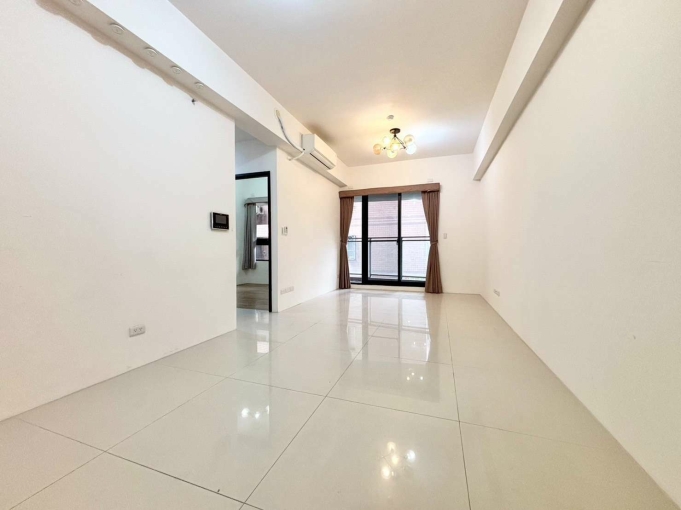 【寶慶21】西屯三房🌈空屋⭐附車位/機車位⭐可租補🌳 - Image 1