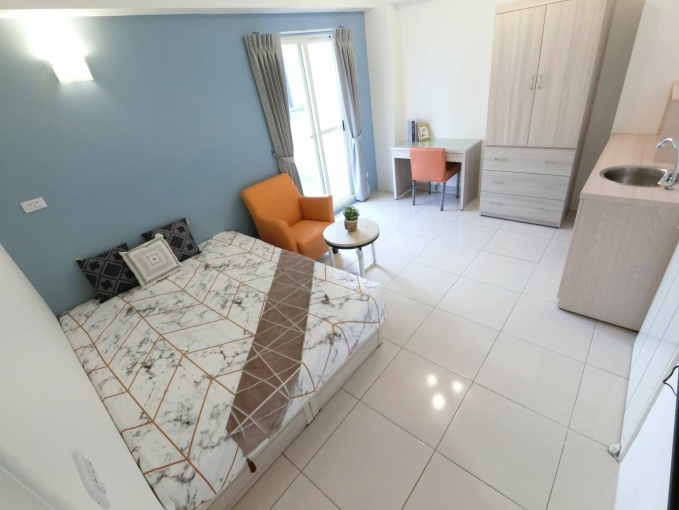 *很新電梯套房*乾淨明亮*陽台獨洗曬*流理臺*飲水機*子母車~* - Image 3