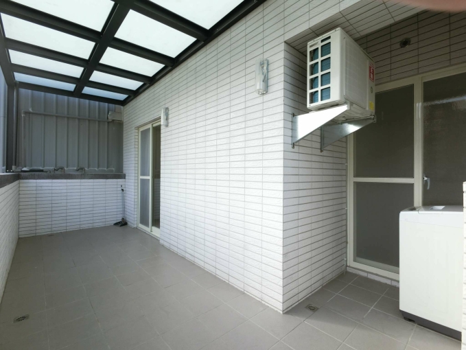 *很新電梯套房*乾淨明亮*陽台獨洗曬*流理臺*飲水機*子母車~* - Image 11