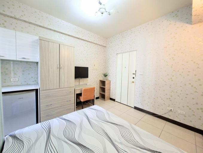 超值電梯套房☆有飲水機☆子母車☆陽台獨洗曬（第4張）