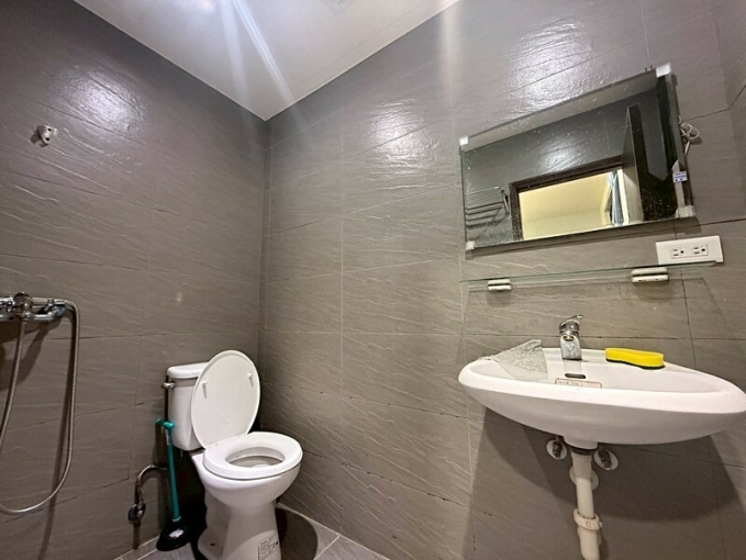 傑出租屋/近中路市府,陽台獨洗（第5張）