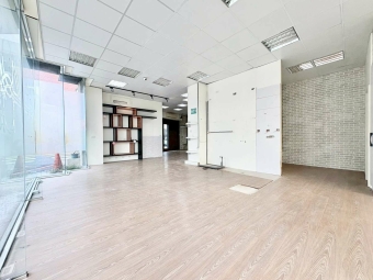 🧡請加賴🧡黃金三角店面🧡附兩台冷氣🧡華富街🧡秒殺店面🧡（第8張）