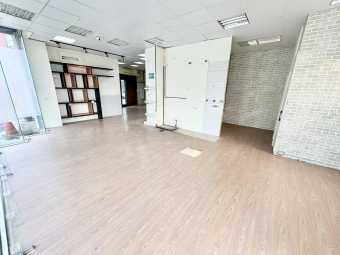 🧡請加賴🧡黃金三角店面🧡附兩台冷氣🧡華富街🧡秒殺店面🧡（第7張）