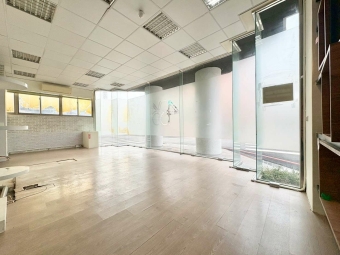 🧡請加賴🧡黃金三角店面🧡附兩台冷氣🧡華富街🧡秒殺店面🧡（第11張）