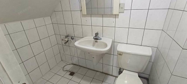 角間大店面🍀約50坪🍀可營業登記🍀1F+B1（第13張）