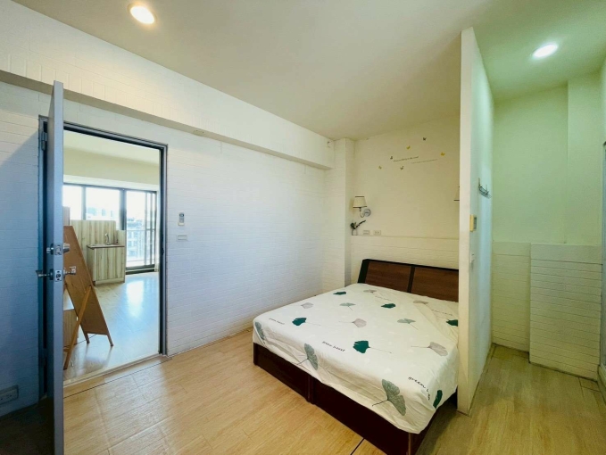 軍福商圈❤️一房一廳✨陽台洗衣機（第12張）