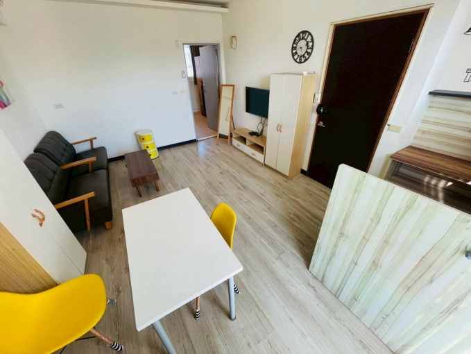 軍福商圈❤️一房一廳✨陽台洗衣機（第9張）