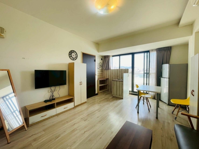 軍福商圈❤️一房一廳✨陽台洗衣機（第4張）