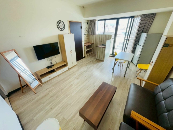 軍福商圈❤️一房一廳✨陽台洗衣機（第3張）