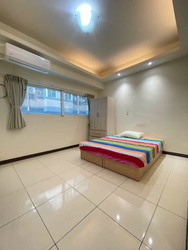 俗.俗.俗超值樓店出租~含管理費附平面車位（第6張）