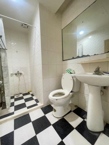 俗.俗.俗超值樓店出租~含管理費附平面車位（第9張）