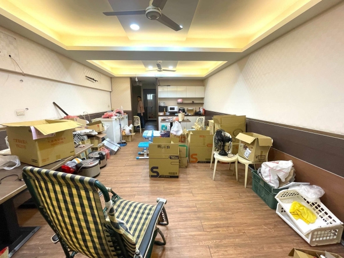 頂讓店面🍀整棟B1~3F🍀正精誠路🍀禁重油煙(第8張)