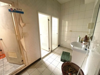 頂讓店面🍀整棟B1~3F🍀正精誠路🍀禁重油煙（第6張）