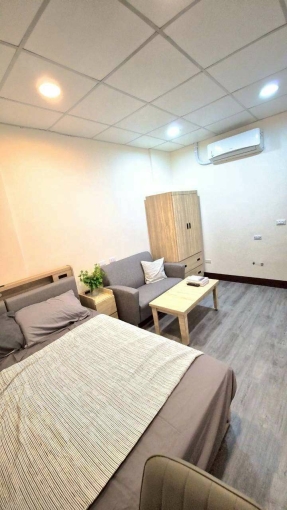 中壢後站全新電梯套房/全新家具電/一卡皮箱入住可租補戶籍（第1張）