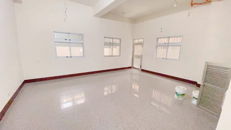 【租】五期公益大墩｜全新一樓店面（不餐飲） 0935-378318（第3張）