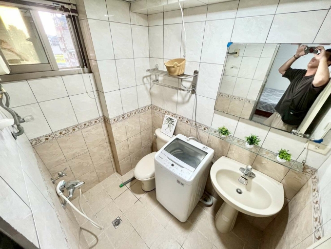 🔥北區秒殺大間🔥可雙租補獨洗🔥飲水機子母車🔥近中國醫（第2張）