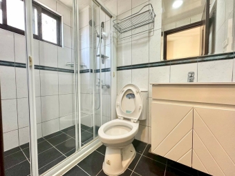 北區秒殺套房🔥陽台獨洗🌟衛浴開窗✨乾濕分離💓可租補🎊（第5張）