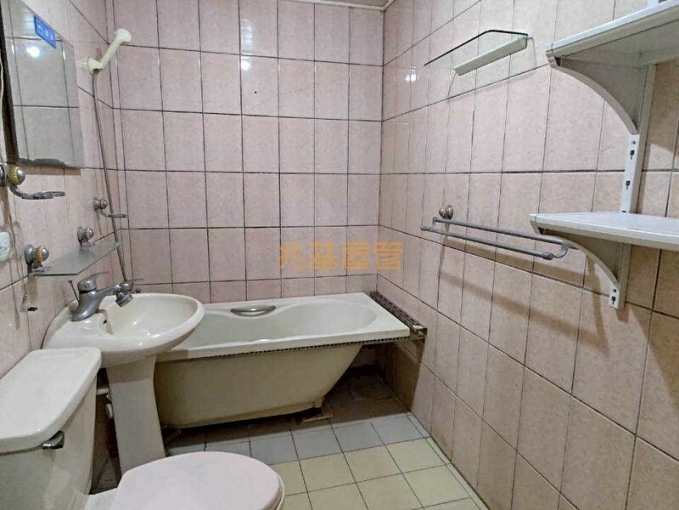 兆基社會住宅🏠龍潭大同路5房大透天有車庫（第14張）