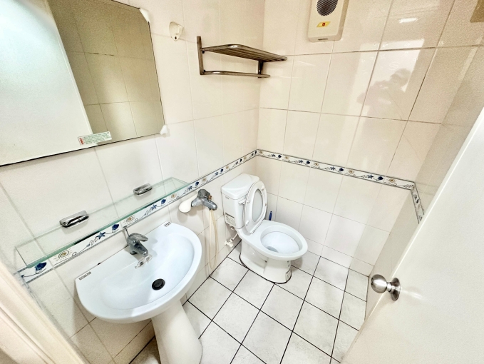 近中山醫@租補+電梯管理員@飲水機@子母車（第8張）