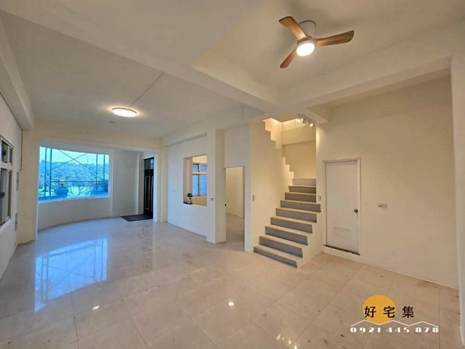 設計師的半山工作室｜4房3廳3衛挑高採光小庭院好停車（第10張）