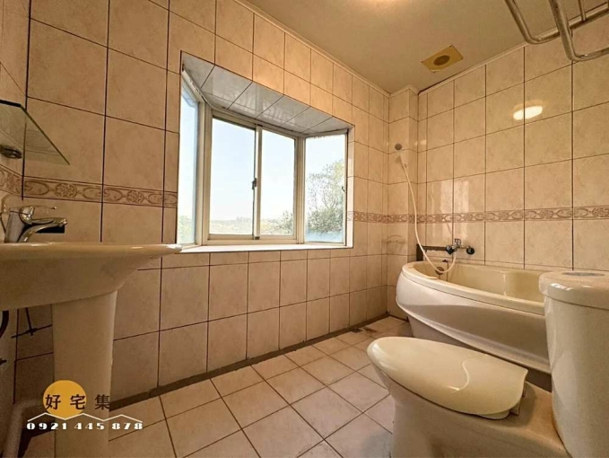 設計師的半山工作室｜4房3廳3衛挑高採光小庭院好停車（第14張）