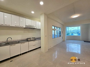 設計師的半山工作室｜4房3廳3衛挑高採光小庭院好停車（第12張）