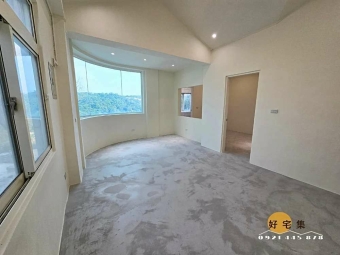 設計師的半山工作室｜4房3廳3衛挑高採光小庭院好停車（第3張）