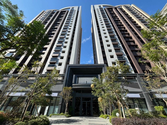 【登陽林映道】北屯三房平車🌈含管⭐空屋⭐可租補🌳 - Image 1