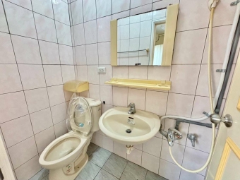 勤益科大精美套房+機車位（第6張）