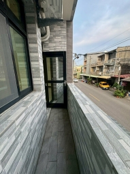 路竹區華正路 鄰近711 整棟翻新（第7張）