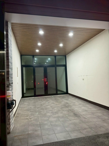 路竹區華正路 鄰近711 整棟翻新（第1張）