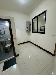 路竹區華正路 鄰近711 整棟翻新（第3張）