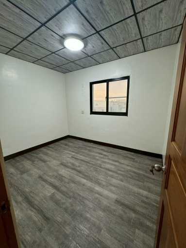 路竹區華正路 鄰近711 整棟翻新（第10張）