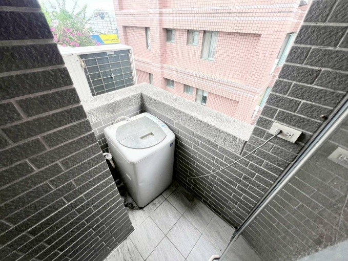 水湳✔敦化公園✔陽台❤租補（第12張）