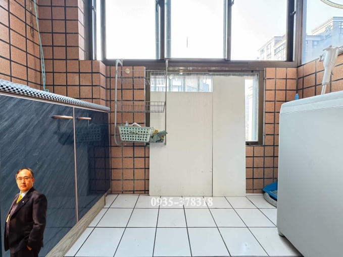 【可租補】勤美誠品-高樓層｜邊間｜雙陽台大套房-24小時管理（第12張）