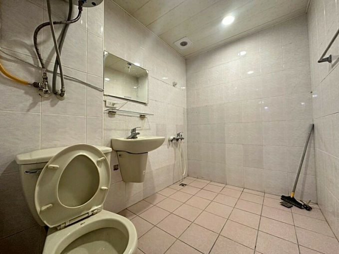 租屋找77✿夜市大空間,獨立陽台,機車位,可補助!（第5張）