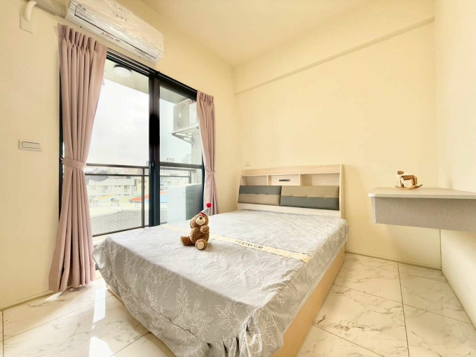 粉紅百事是草莓口味💕陽台獨洗✨可租補✨近逢甲 中央公園💕宇你相見（第2張）